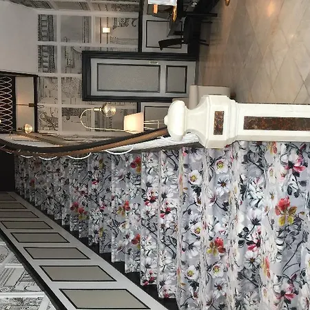 Hotel Sh Ingles Boutique 4*