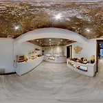 Отель Sh Ingles Boutique 4*